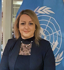 من سیاسی نیستم